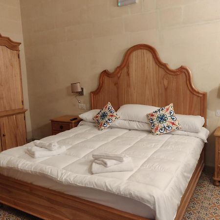 Central 214 Boutique Hotel Hamrun 外观 照片