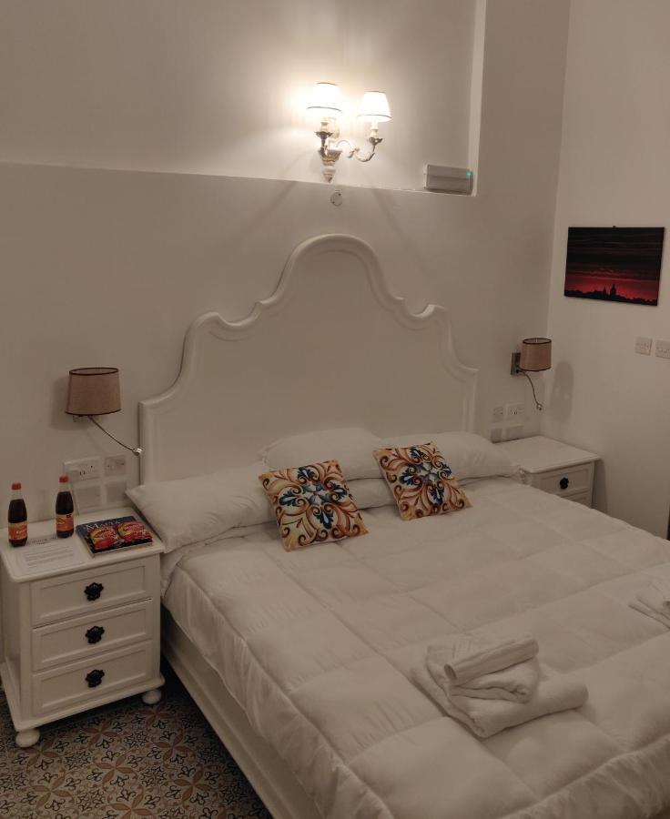 Central 214 Boutique Hotel Hamrun 外观 照片